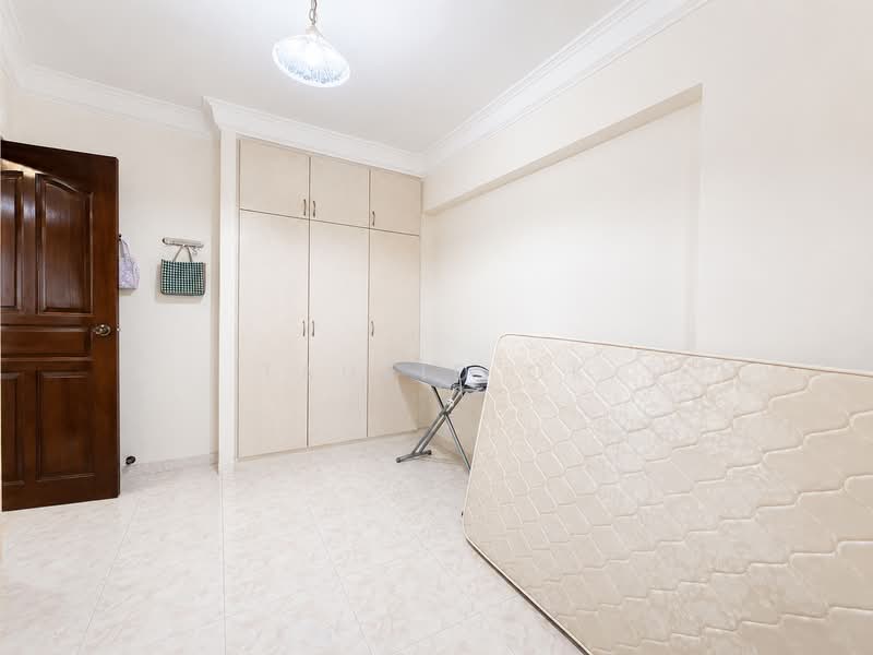 144 Lorong 2 Toa Payoh, 144 Lorong 2 Toa Payoh, 3 Bedrooms, 969 sqft, HDB Flat For Sale, by Taufid OK, 500182328 - Bedroom - PropertyGuru.com.sg