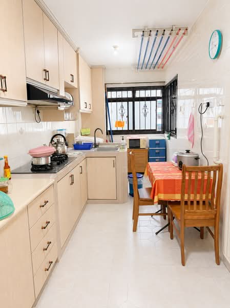 144 Lorong 2 Toa Payoh, 144 Lorong 2 Toa Payoh, 3 Bedrooms, 969 sqft, HDB Flat For Sale, by Taufid OK, 500182328 - Kitchen - PropertyGuru.com.sg