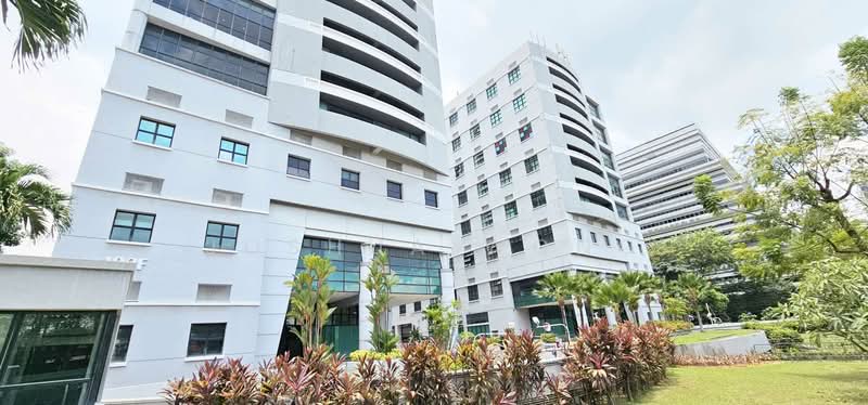Citilink Warehouse Complex, 102E Pasir Panjang Road, 2,443 sqft, Light Industrial (B1) For Sale, by Joshua Wong, 500182336 - Exterior - CommercialGuru.com.sg