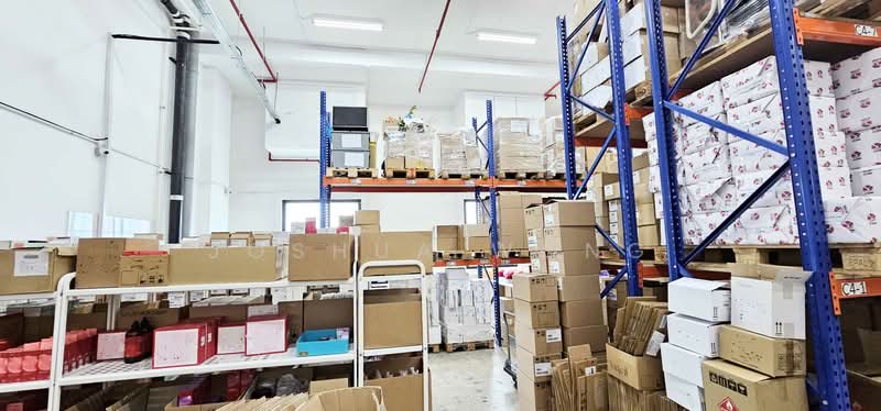 Citilink Warehouse Complex, 102E Pasir Panjang Road, 2,443 sqft, Light Industrial (B1) For Sale, by Joshua Wong, 500182336 - Interior - CommercialGuru.com.sg