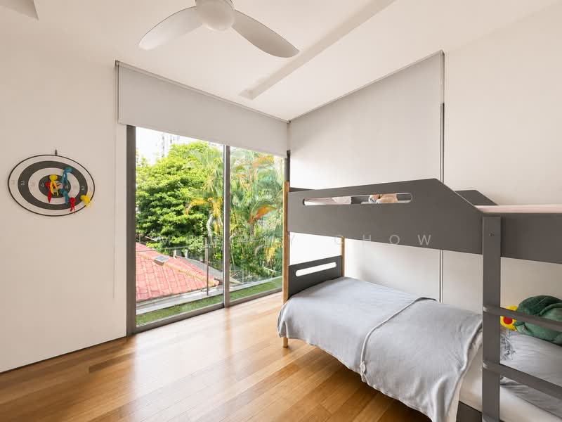 Value Buy! Moonbeam Mt Sinai Holland Semi D 1km Henry Park, , 7 Bedrooms, 4,500 sqft, Semi-Detached House For Sale, by Kimberly Chow, 500182340 - Bedroom - PropertyGuru.com.sg