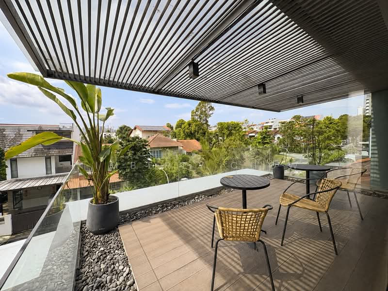 Value Buy! Moonbeam Mt Sinai Holland Semi D 1km Henry Park, , 7 Bedrooms, 4,500 sqft, Semi-Detached House For Sale, by Kimberly Chow, 500182340 - Balcony - PropertyGuru.com.sg