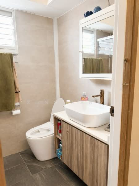 810B Choa Chu Kang Avenue 7, 810B Choa Chu Kang Avenue 7, 3 Bedrooms, 1,216 sqft, HDB Flat For Rent, by Song Wanqi, 500182354 - Bathroom - PropertyGuru.com.sg