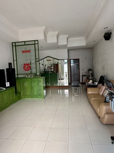 Rosalia Park, 42 Lorong Ong Lye, 2 Bedrooms, 1,098 sqft, Condominium For Sale, by Connie Lai, 500182357 - Living Room - PropertyGuru.com.sg