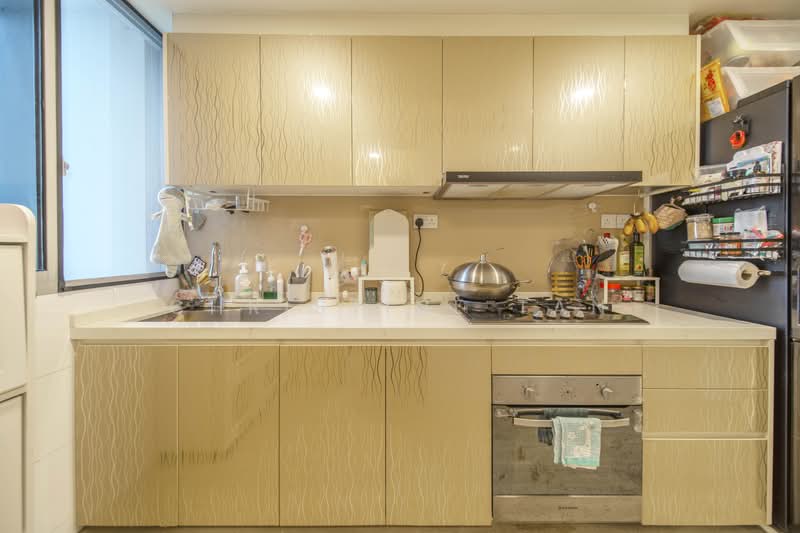 The Estuary @ Yishun, 1 Yishun Avenue 1, 2 Bedrooms, 915 sqft, Condominium For Sale, by Christine Tan, 500182367 - Kitchen - PropertyGuru.com.sg