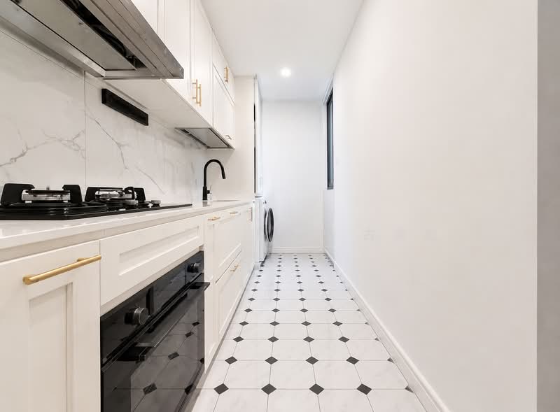 Canberra Residences, 517 Canberra Drive, 1 Bedroom, 614 sqft, Condominium For Rent, by Casey Koo 古家进, 500182368 - Kitchen - PropertyGuru.com.sg