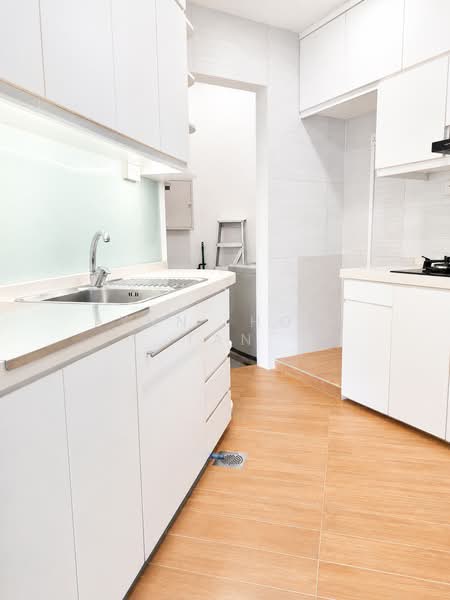 Eastpoint Green, 1 Simei Street 3, 2 Bedrooms, 904 sqft, Condominium For Rent, by Lynn Hope Tan, 500182402 - Kitchen - PropertyGuru.com.sg