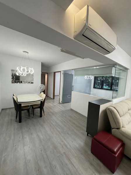 464A Bukit Batok West Avenue 8, 464A Bukit Batok West Avenue 8, 3 Bedrooms, 1,001 sqft, HDB Flat For Sale, by Clarence Sim, 500182415 - Dining Room - PropertyGuru.com.sg