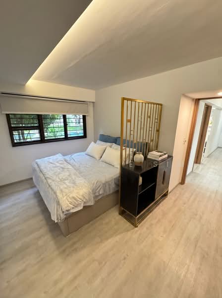 464A Bukit Batok West Avenue 8, 464A Bukit Batok West Avenue 8, 3 Bedrooms, 1,001 sqft, HDB Flat For Sale, by Clarence Sim, 500182415 - Bedroom - PropertyGuru.com.sg