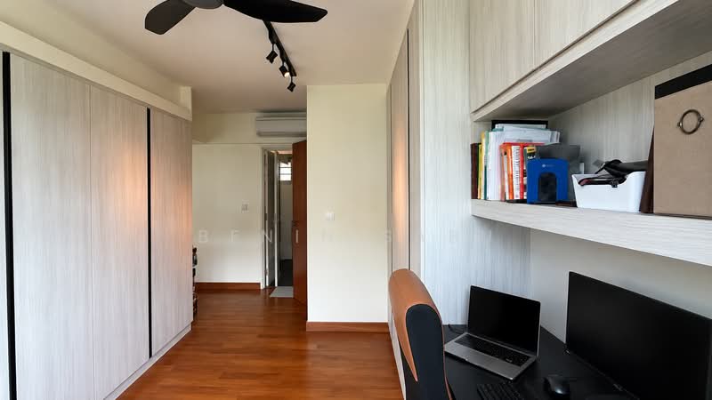 808C Chai Chee Road, 808C Chai Chee Road, 3 Bedrooms, 1,001 sqft, HDB Flat For Sale, by Benin Sabu, 500182420 - Common Room/ Walk-in Wardrobe/ Study - PropertyGuru.com.sg