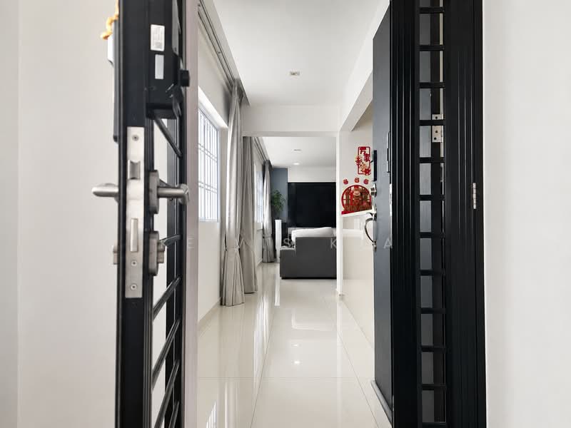 708 Jurong West Street 71, 708 Jurong West Street 71, 3 Bedrooms, 1,593 sqft, HDB Flat For Sale, by Kelvis Kua, 500182428 - Entrance - PropertyGuru.com.sg