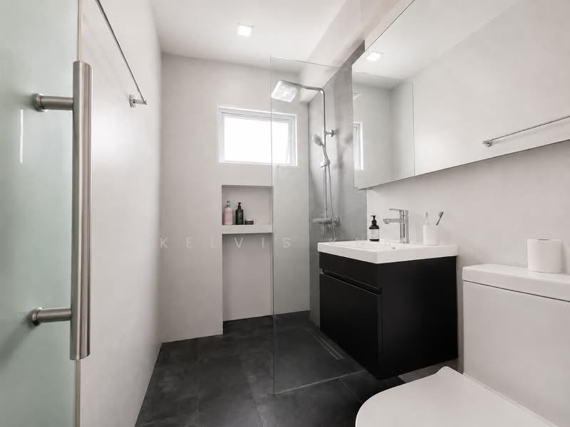 708 Jurong West Street 71, 708 Jurong West Street 71, 3 Bedrooms, 1,593 sqft, HDB Flat For Sale, by Kelvis Kua, 500182428 - Bathroom - PropertyGuru.com.sg