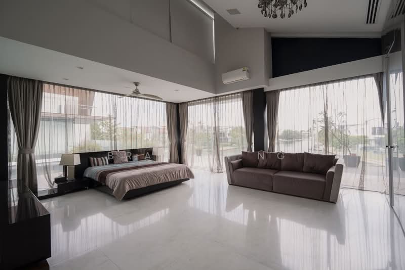 Sentosa Cove, Ocean Drive, 5 Bedrooms, 6,000 sqft, Bungalow House For Sale, by Brandon Ng, 500182443 - Master Bedroom - PropertyGuru.com.sg