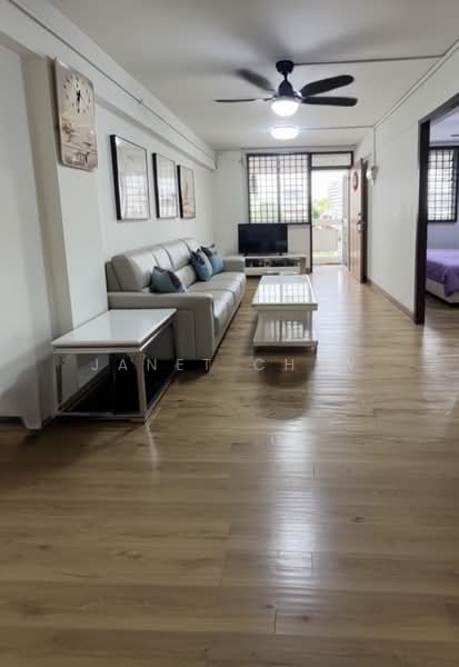 3 Lorong 7 Toa Payoh, 3 Lorong 7 Toa Payoh, 3 Bedrooms, 732 sqft, HDB Flat For Sale, by Janet Chew, 500182451 - Living Room - PropertyGuru.com.sg