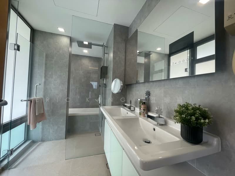 The Lumos, 9 Leonie Hill, 4 Bedrooms, 3,303 sqft, Apartment For Sale, by Eric KANG (江瑞裕), 500182459 - Bathroom - PropertyGuru.com.sg
