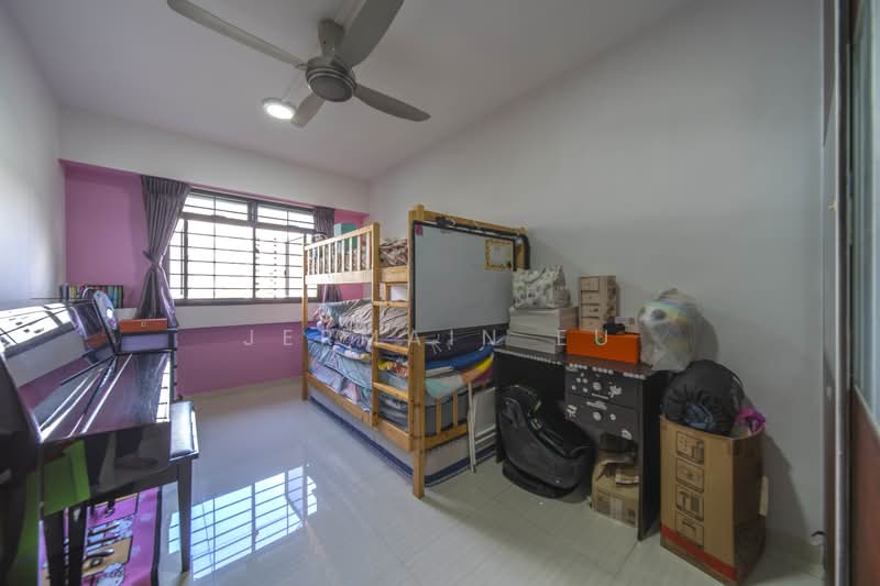 273A Jurong West Avenue 3, 273A Jurong West Avenue 3, 3 Bedrooms, 1,194 sqft, HDB Flat For Sale, by Jermain Eu, 500182484 - Bedroom - PropertyGuru.com.sg