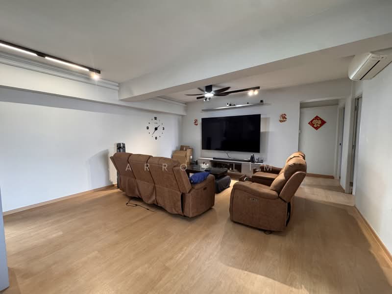 139 Pasir Ris Street 11, 139 Pasir Ris Street 11, Room Rental, 97 sqft, HDB Flat For Rent, by Jarrod Lim, 500182491 - Living Room - PropertyGuru.com.sg