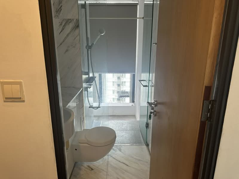 Newton Suites, 60 Newton Road, 2 Bedrooms, 797 sqft, Apartment For Rent, by Susan Ng, 500182493 - Bathroom - PropertyGuru.com.sg