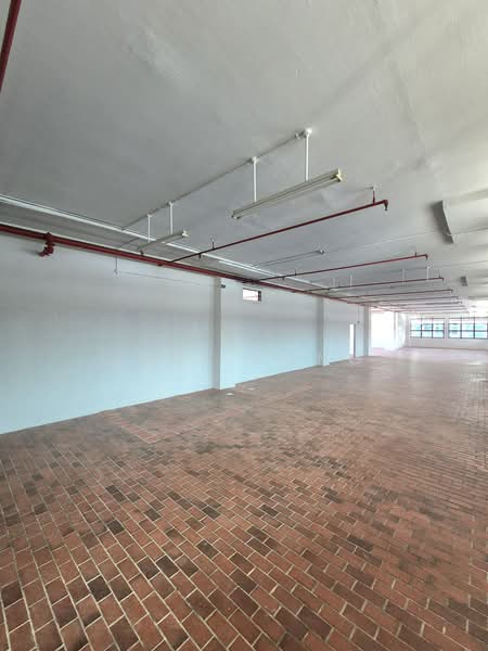 walking distance to aljunied mrt!, own door unit with waterpoint (aljunied)!, 5,048 sqft, Light Industrial (B1) For Rent, by Joel Yong, 500182526 - CommercialGuru.com.sg