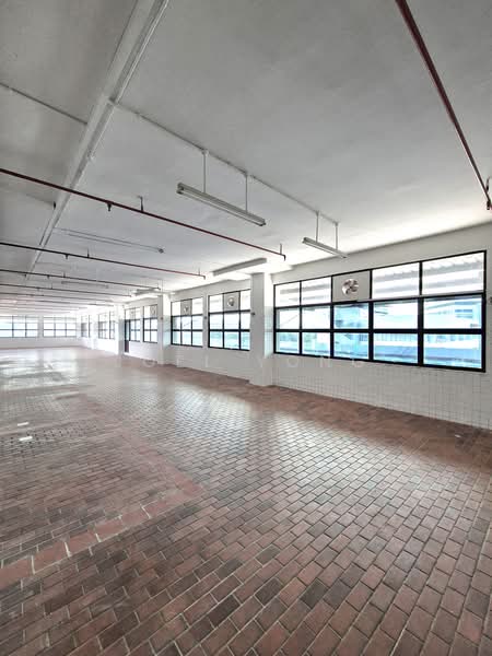 walking distance to aljunied mrt!, own door unit with waterpoint (aljunied)!, 5,048 sqft, Light Industrial (B1) For Rent, by Joel Yong, 500182526 - CommercialGuru.com.sg