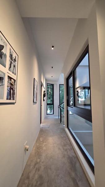 东部最好 Siglap Resort Inspired Home, East Coast / Marine Parade, 4 Bedrooms, 7,000 sqft, Semi-Detached House For Sale, by Jessie Lim, 500182529 - Corridor - PropertyGuru.com.sg