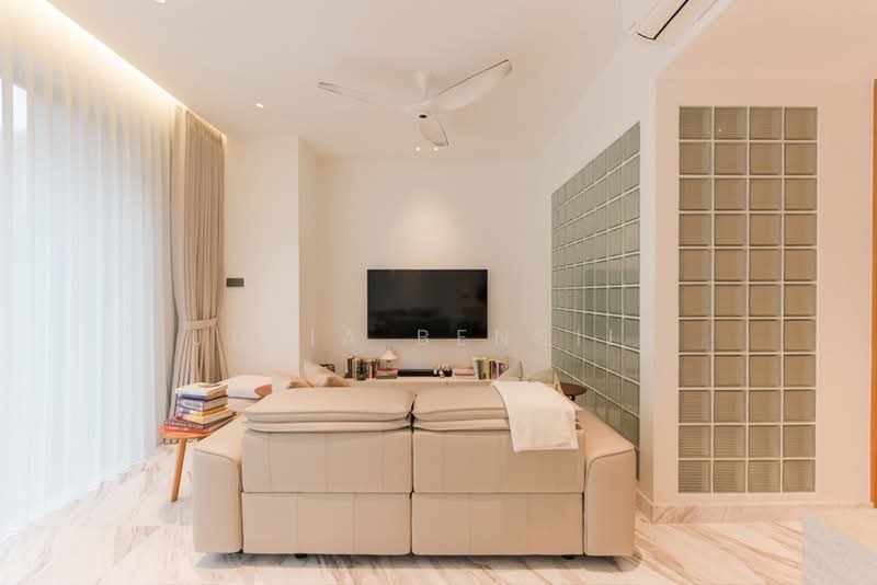 Buckley 18, 18 Buckley Road, 2 Bedrooms, 1,281 sqft, Apartment For Sale, by Julia Bensily, 500182530 - PropertyGuru.com.sg