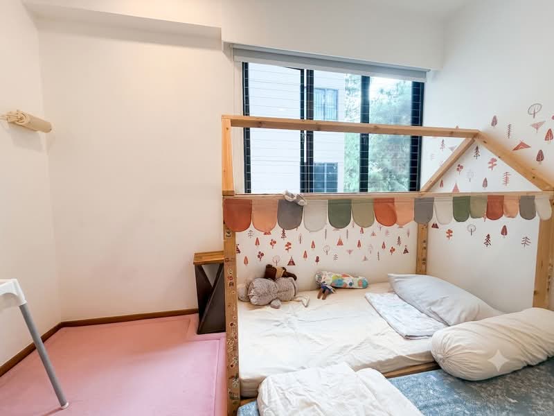 Pinevale, 6 Tampines Street 73, 3 Bedrooms, 1,292 sqft, Condominium For Sale, by Chloe Lim, 500182564 - Bedroom - PropertyGuru.com.sg