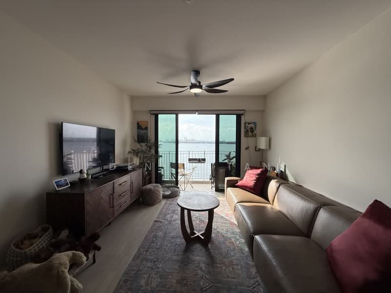 420C Northshore Drive, 420C Northshore Drive, 3 Bedrooms, 1,206 sqft, HDB Flat For Sale, by Denise Tan, 500182568 - Living Room - PropertyGuru.com.sg