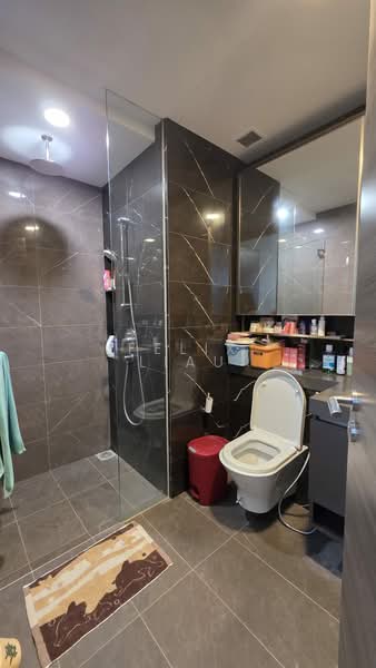 The Florence Residences, 89 Hougang Avenue 2, 2 Bedrooms, 667 sqft, Condominium For Sale, by Felix Liau, 500182570 - Bathroom - PropertyGuru.com.sg