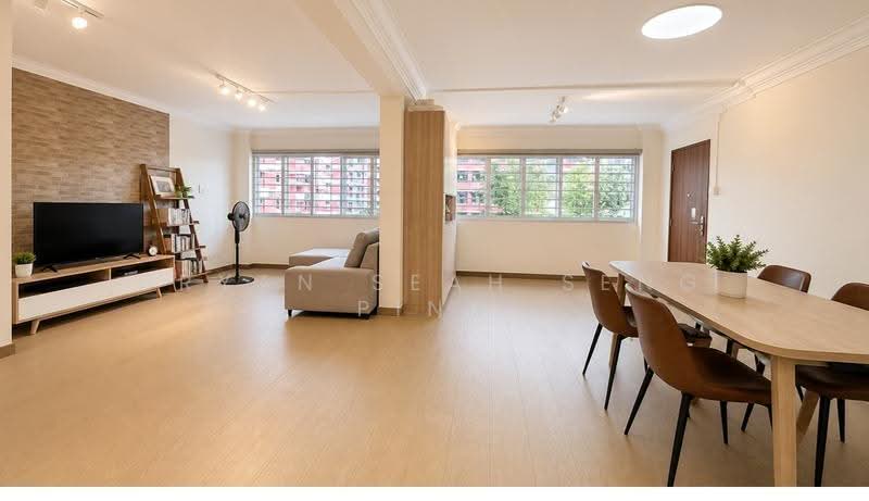 13 Toh Yi Drive, 13 Toh Yi Drive, Clementi Park / Upper Bukit Timah, 3 Bedrooms, 1,313 sqft, HDB Flat For Sale, by Bryan Seah Seng Ping, 500182574 - Living Room - PropertyGuru.com.sg