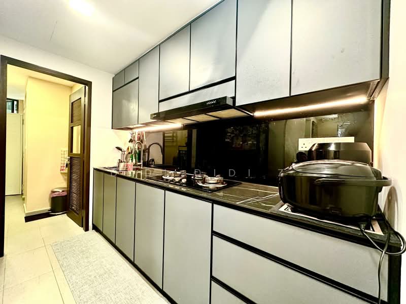 The Brownstone, 156 Canberra Drive, 3 Bedrooms, 990 sqft, Executive Condominium For Sale, by Didi Didi Z, 500182575 - Kitchen - PropertyGuru.com.sg