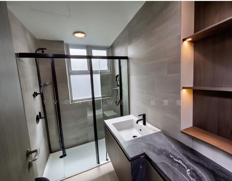 The Metropolitan Condominium, 8 Alexandra View, 3 Bedrooms, 1,399 sqft, Condominium For Rent, by Yvone Wee 黄惠霞, 500182587 - Bathroom - PropertyGuru.com.sg