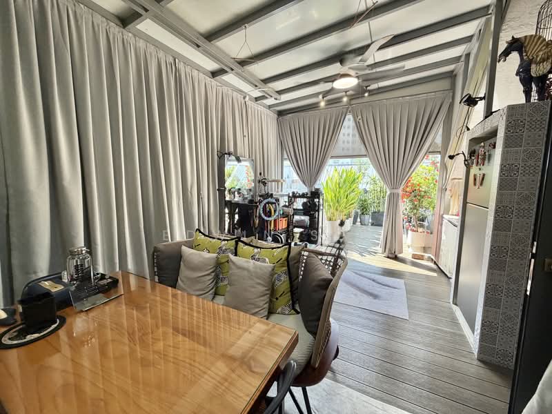 Rosewood Suites, 65 Rosewood Drive, 3 Bedrooms, 2,302 sqft, Condominium For Sale, by Edwin Soh, 500182597 - Enclosed ziptrack functional roofterrace - PropertyGuru.com.sg