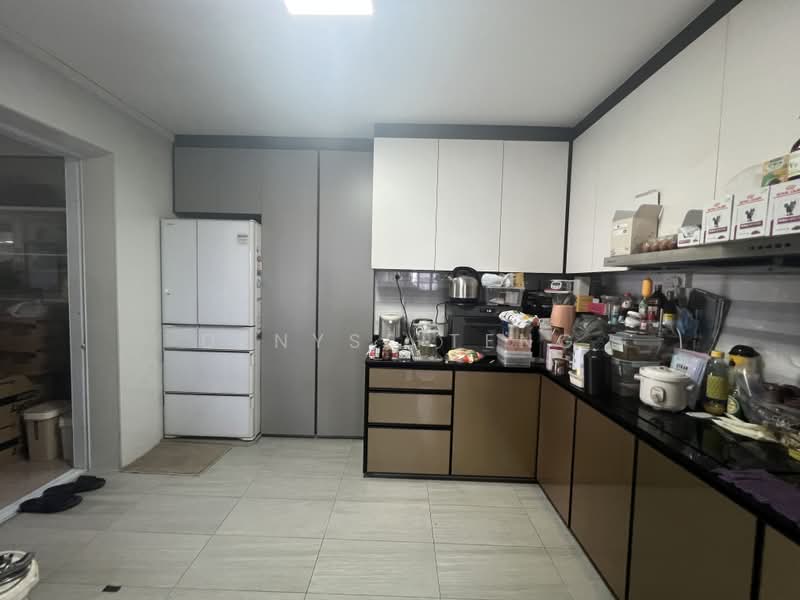 568 Hougang Street 51, 568 Hougang Street 51, 3 Bedrooms, 1,055 sqft, HDB Flat For Sale, by Denyse Teng, 500182602 - Kitchen - PropertyGuru.com.sg