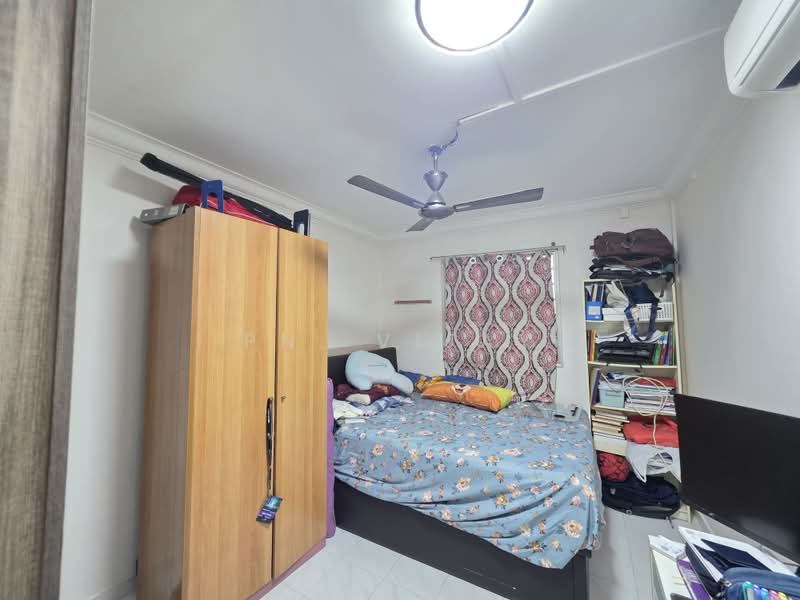 308 Bukit Batok Street 31, 308 Bukit Batok Street 31, 2 Bedrooms, 721 sqft, HDB Flat For Sale, by PN. Vijay, 500182610 - Bedroom - PropertyGuru.com.sg
