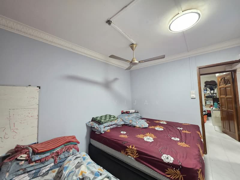 308 Bukit Batok Street 31, 308 Bukit Batok Street 31, 2 Bedrooms, 721 sqft, HDB Flat For Sale, by PN. Vijay, 500182610 - Bedroom - PropertyGuru.com.sg