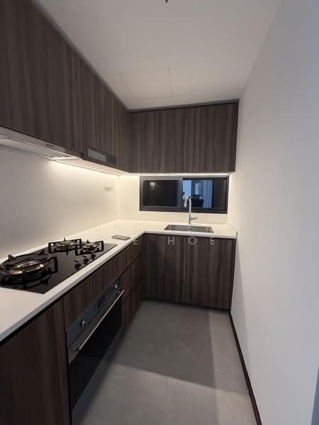 Lentor Modern, Lentor Central, 3 Bedrooms, 990 sqft, Condominium For Sale, by June Leng Yee Hoe, 500182620 - Kitchen - PropertyGuru.com.sg