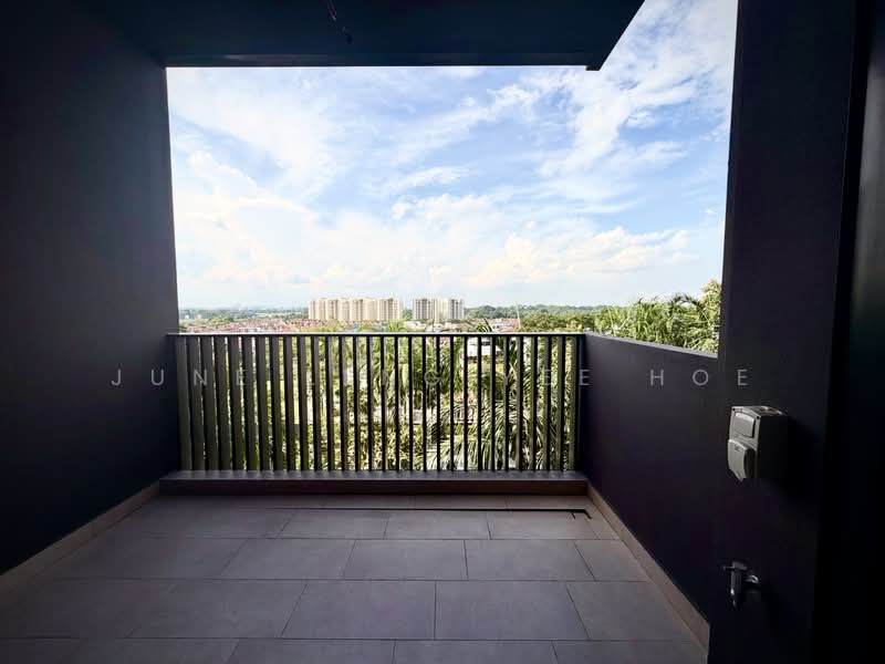 Lentor Modern, Lentor Central, 3 Bedrooms, 990 sqft, Condominium For Sale, by June Leng Yee Hoe, 500182620 - Balcony - PropertyGuru.com.sg