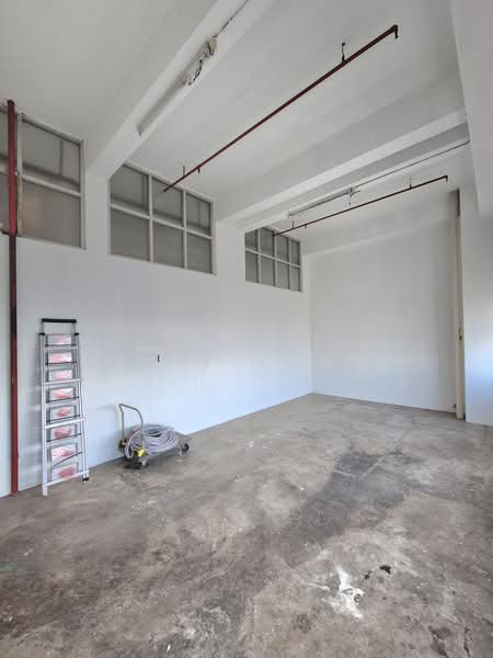 own door unit with windows and next to goods lift! (aljunied)!, walking distance to aljunied mrt station!, 439 sqft, Light Industrial (B1) For Rent, by Joel Yong, 500182623 - CommercialGuru.com.sg