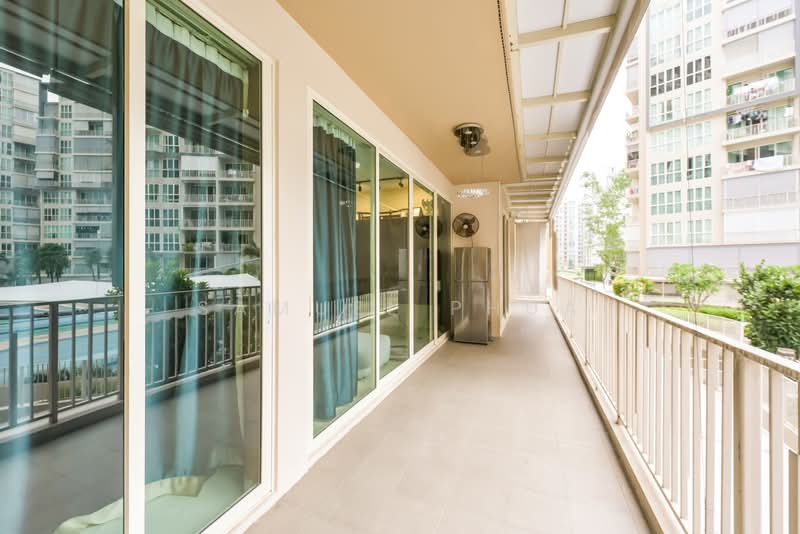 Super cheap 3 bed dual key east side high rent, , 3 Bedrooms, 1,227 sqft, Condominium For Sale, by Samuel Phua, 500182649 - Balcony - PropertyGuru.com.sg