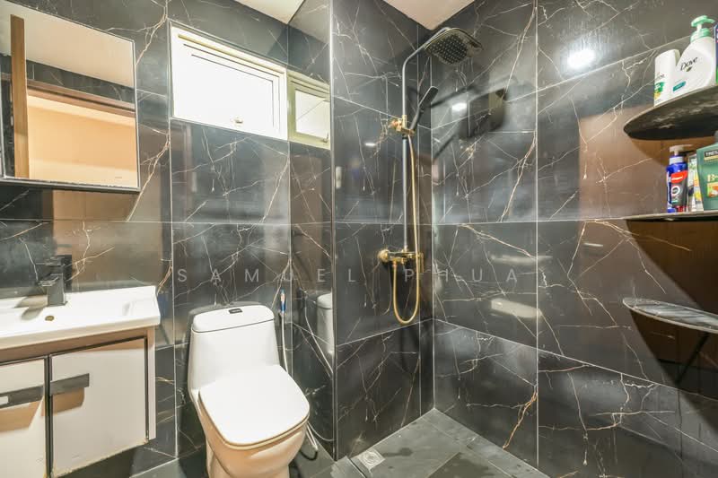 Super cheap 3 bed dual key east side high rent, , 3 Bedrooms, 1,227 sqft, Condominium For Sale, by Samuel Phua, 500182649 - PropertyGuru.com.sg