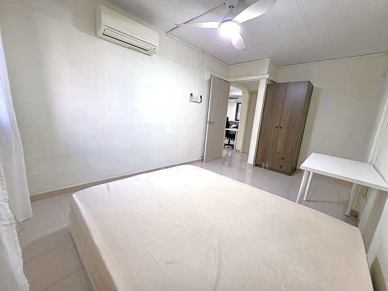 405 Hougang Avenue 10, 405 Hougang Avenue 10, 1 Bedroom, 200 sqft, HDB Flat For Rent, by Shelly Koh, 500182651 - Bedroom - PropertyGuru.com.sg