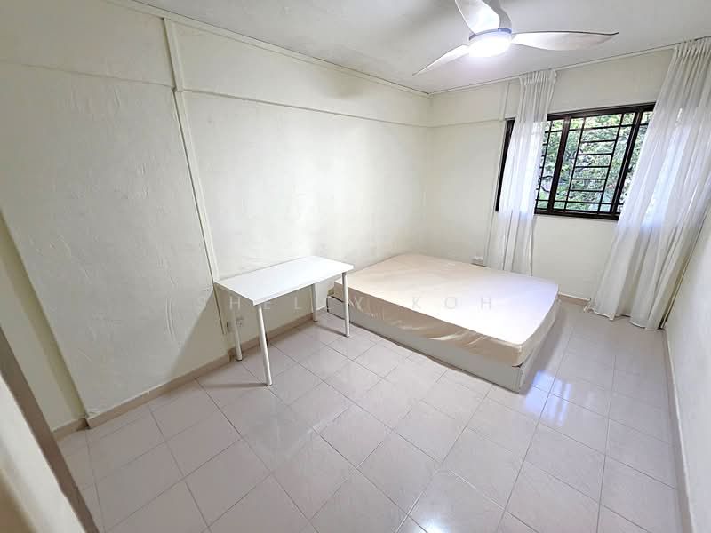 405 Hougang Avenue 10, 405 Hougang Avenue 10, 1 Bedroom, 200 sqft, HDB Flat For Rent, by Shelly Koh, 500182651 - Bedroom - PropertyGuru.com.sg