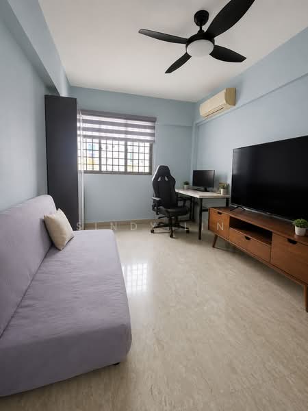 319 Jurong East Street 31, 319 Jurong East Street 31, 3 Bedrooms, 1,119 sqft, HDB Flat For Sale, by Sindy Lin, 500182652 - Living Room - PropertyGuru.com.sg