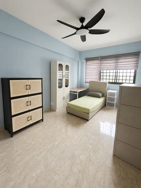 319 Jurong East Street 31, 319 Jurong East Street 31, 3 Bedrooms, 1,119 sqft, HDB Flat For Sale, by Sindy Lin, 500182652 - Bedroom - PropertyGuru.com.sg