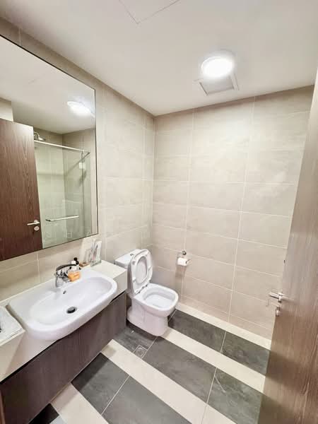 Parc Riviera, 101 West Coast Vale, 1 Bedroom, 463 sqft, Condominium For Sale, by Shalynne Pek, 500182654 - Bathroom - PropertyGuru.com.sg