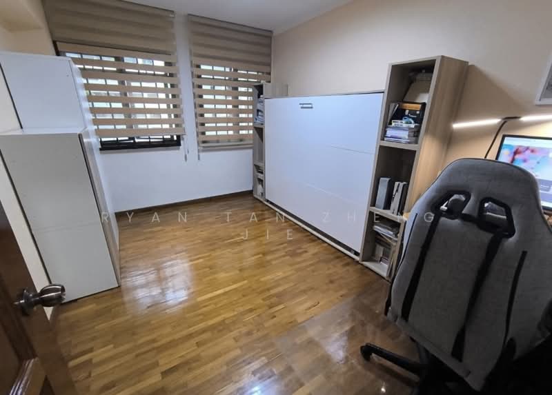 955 Hougang Avenue 9, 955 Hougang Avenue 9, 3 Bedrooms, 1,249 sqft, HDB Flat For Sale, by Ryan Tan Zheng Jie, 500182657 - Study - PropertyGuru.com.sg