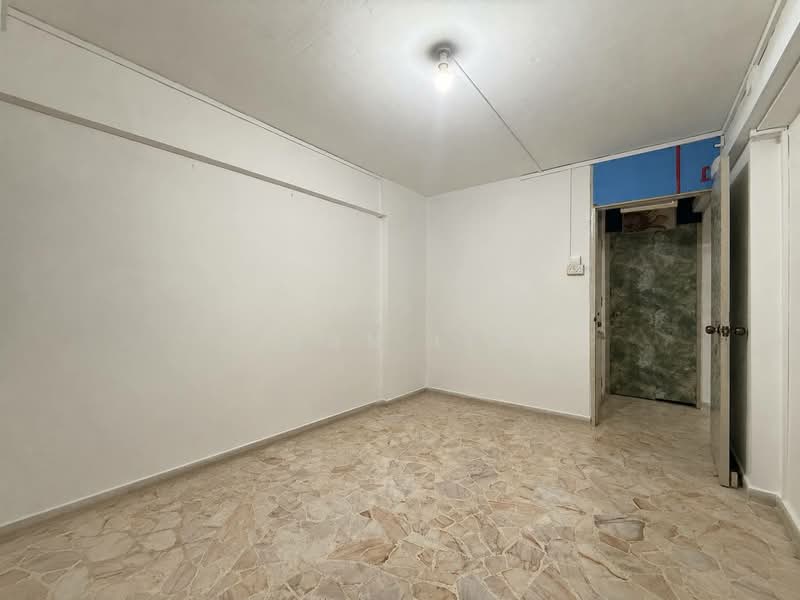 Mayflower room for rent, , Room Rental, 150 sqft, HDB Flat For Rent, by Ivan Lim, 500182661 - Interior - PropertyGuru.com.sg