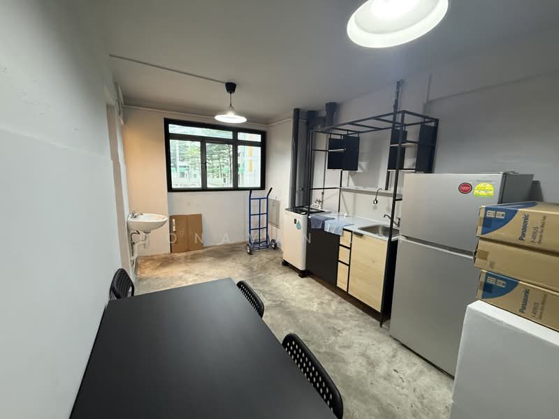 19 Marsiling Lane, 19 Marsiling Lane, 3 Bedrooms, 650 sqft, HDB Flat For Rent, by Donavan Lai, 500182665 - Kitchen - PropertyGuru.com.sg