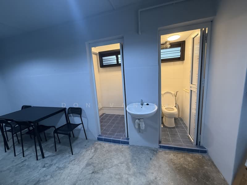 19 Marsiling Lane, 19 Marsiling Lane, 3 Bedrooms, 650 sqft, HDB Flat For Rent, by Donavan Lai, 500182665 - Bathroom - PropertyGuru.com.sg